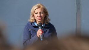 p1211832