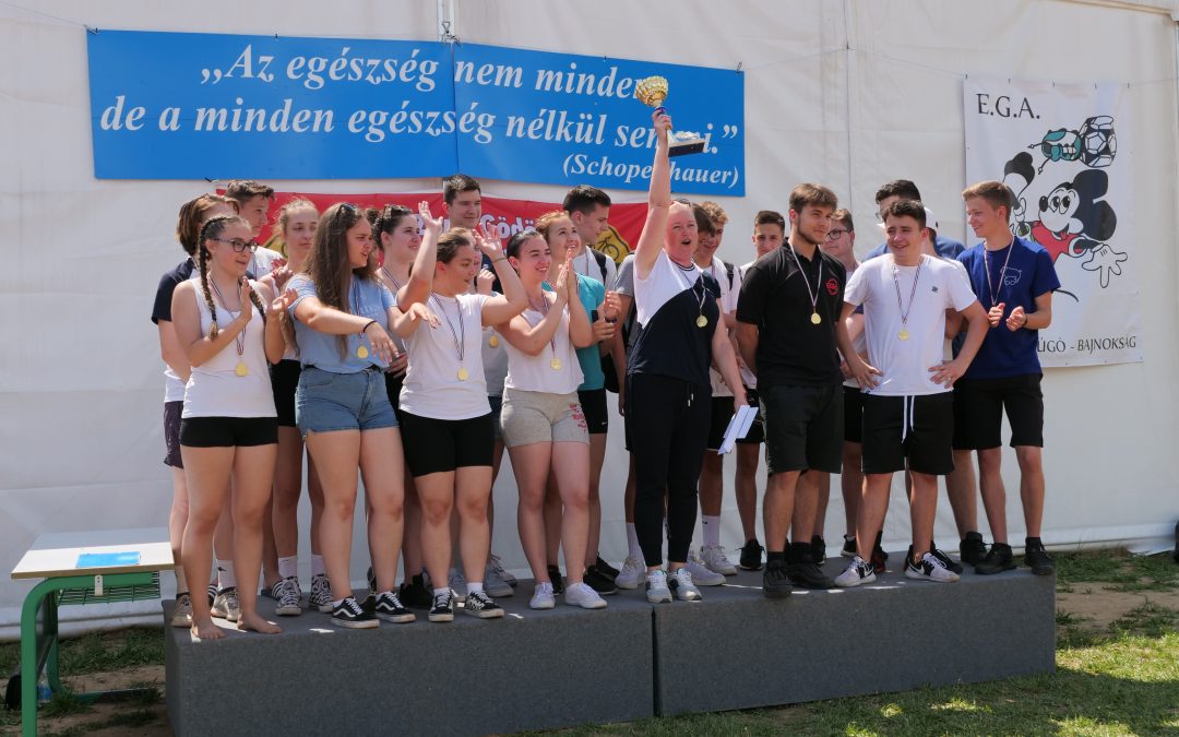 A 10. B osztály nyerte a jubileumi, 20. EGA Sportnap összetett versenyét!