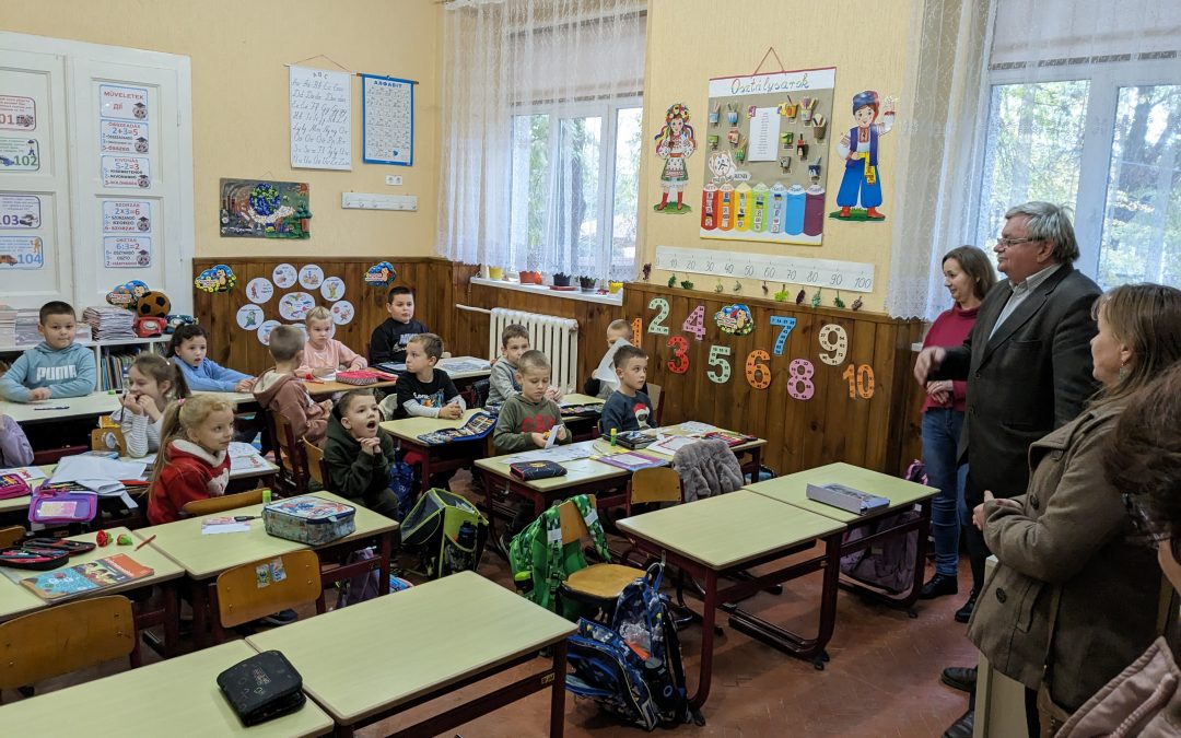 Eljuttattuk az iskolai adományt Kárpátaljára