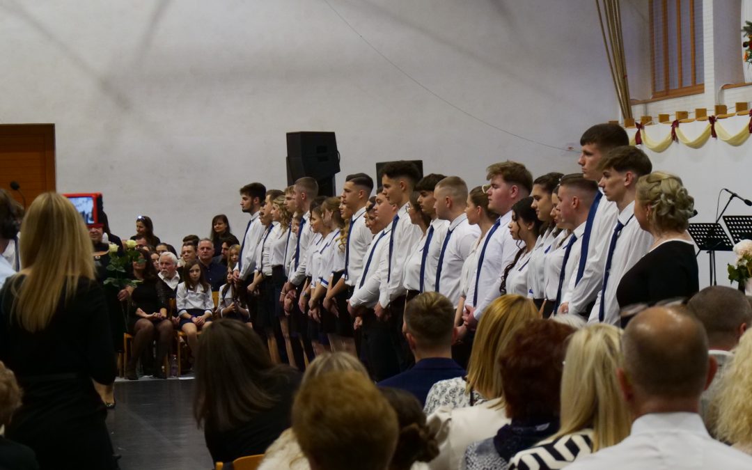 „Ez az a nap, amelyet az Úr elrendelt, vigadozzunk és örüljünk ezen!”