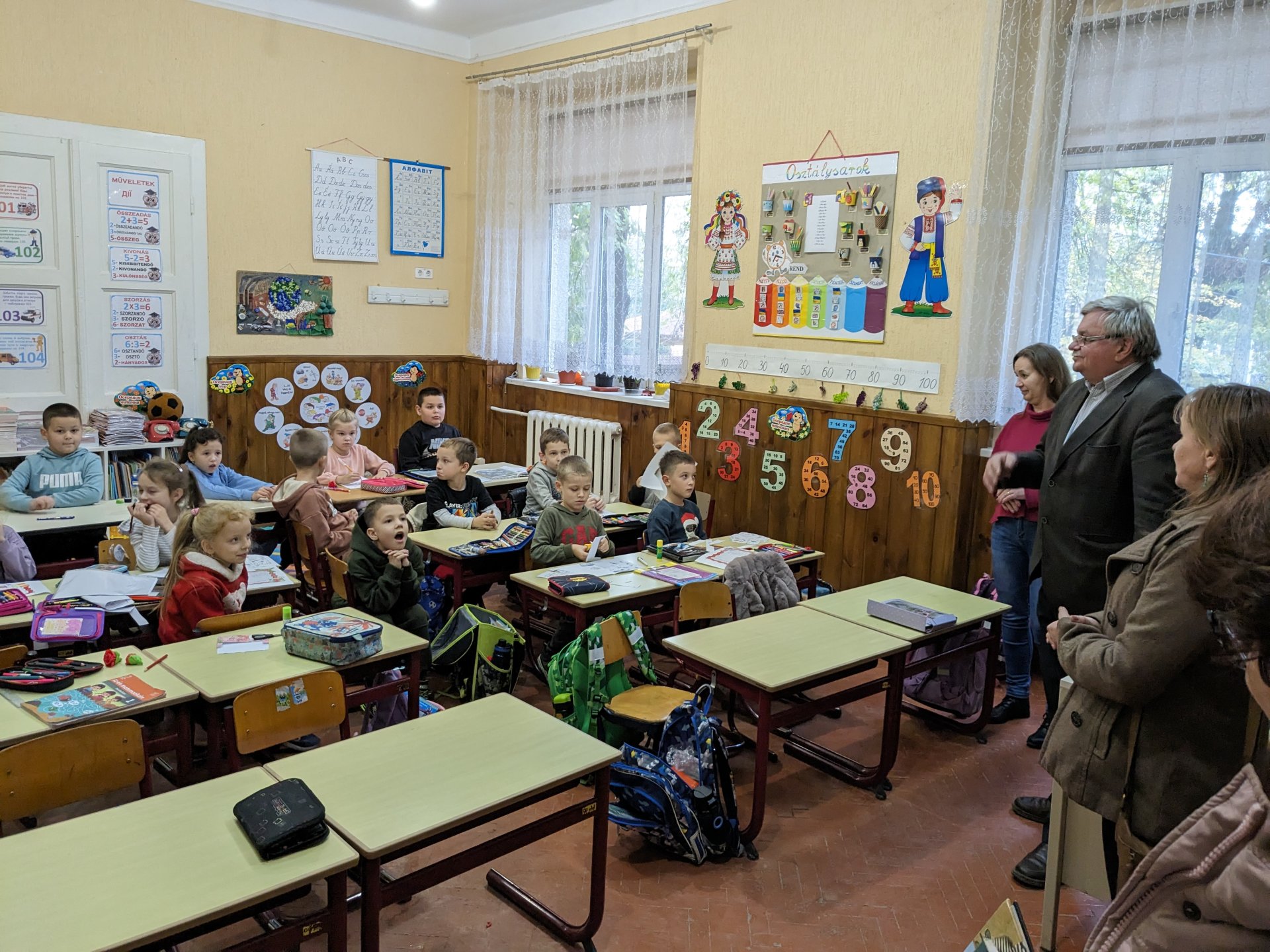 Eljuttattuk az iskolai adományt Kárpátaljára