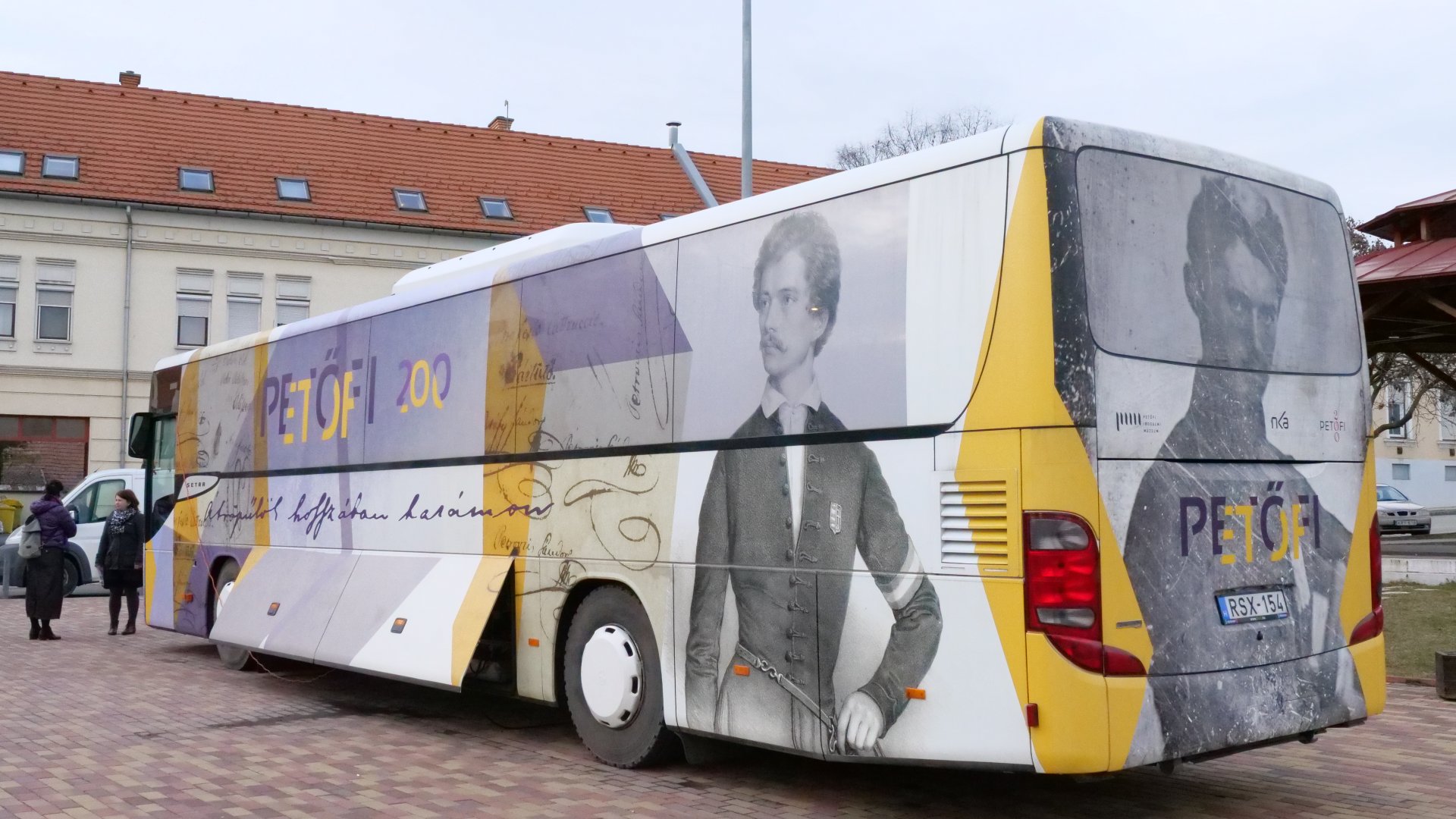 Aszódon járt a Petőfi busz